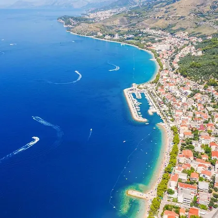 Promenada - Beachfront * Тучепи