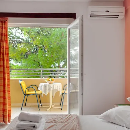 Appartement Promenada - Beachfront Apartments Tučepi